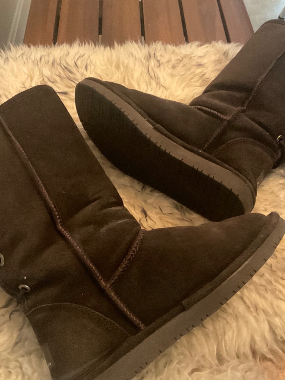 BearPaw boots lace up back size 6 shearling winter